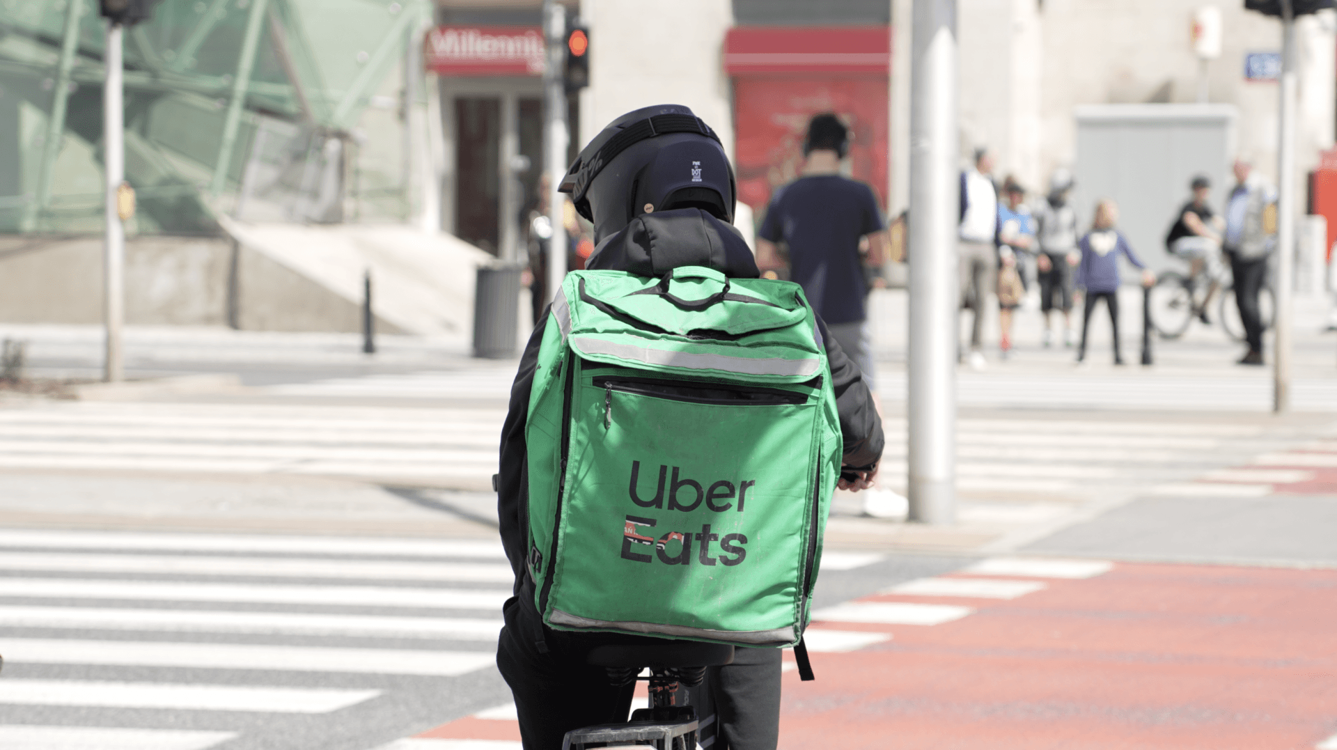 Poza systemem: ukryty koszt taniego transportu
